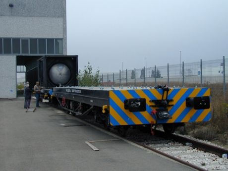 Rampa per l'accelerazione del carro ferroviario