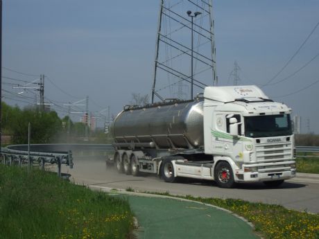 PROVE IN STRADA – CURVA AL LIMITE